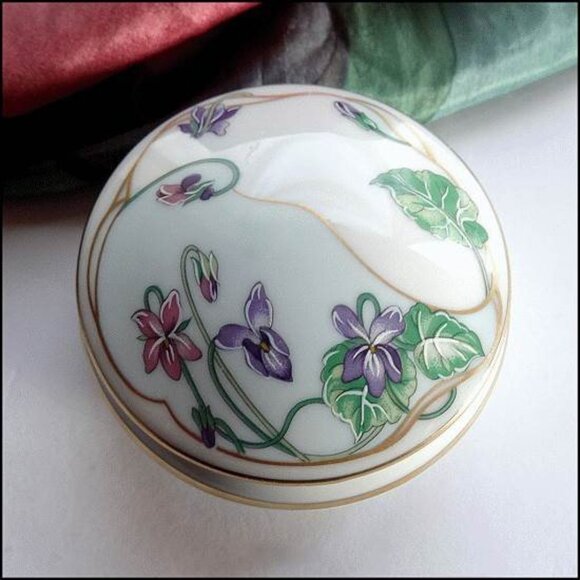 Signed Castel Limoge 22kt Gold Orchid Vintage Trinket Jewelry Box - Picture 1 of 9